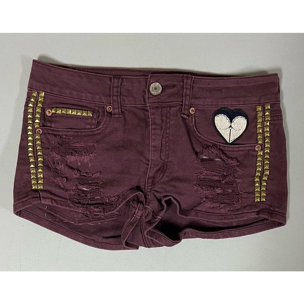 Red Distressed Denim Studded Horror Movie Patches Jean Shorts Bottoms Size 6 🪓✨